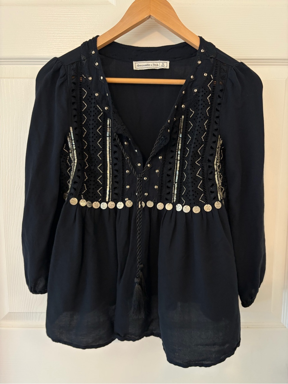 Abercrombie & Fitch Blouse Womens Small Black Boho Embroidered Peasant Top